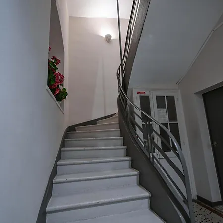 Cosy Eugenie Au Pied De L'opera Et Du Kiosque 아파트 *