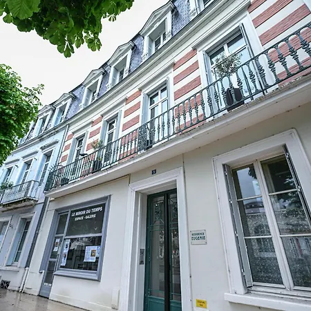 Cosy Eugenie Au Pied De L'opera Et Du Kiosque Appartement